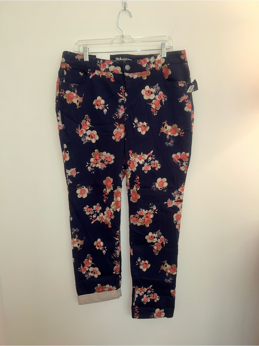 Style and Co. women’s Plus size 14W blue Coral floral jeans NWT Skinny Leg